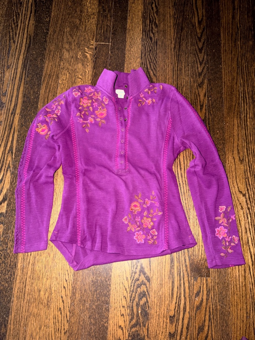 Sundance Purple Floral Henley Knit Top small petite